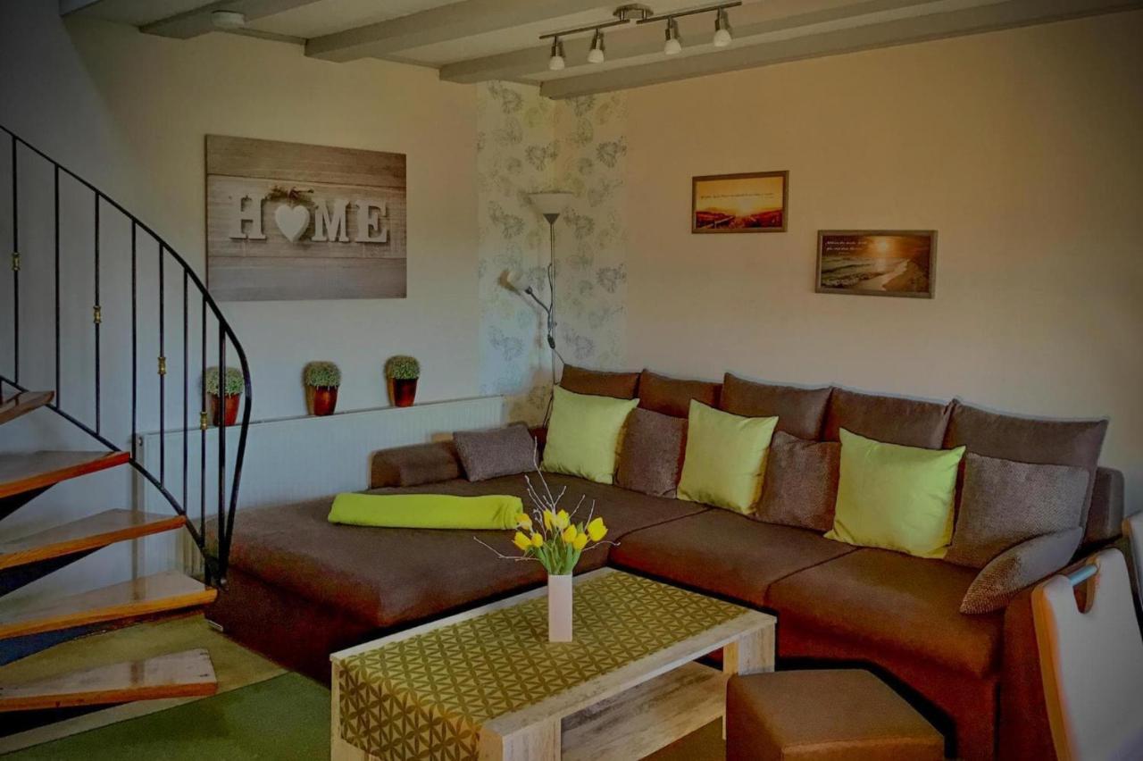Holiday Home Rhoenblick, Kaltensundheim Εξωτερικό φωτογραφία